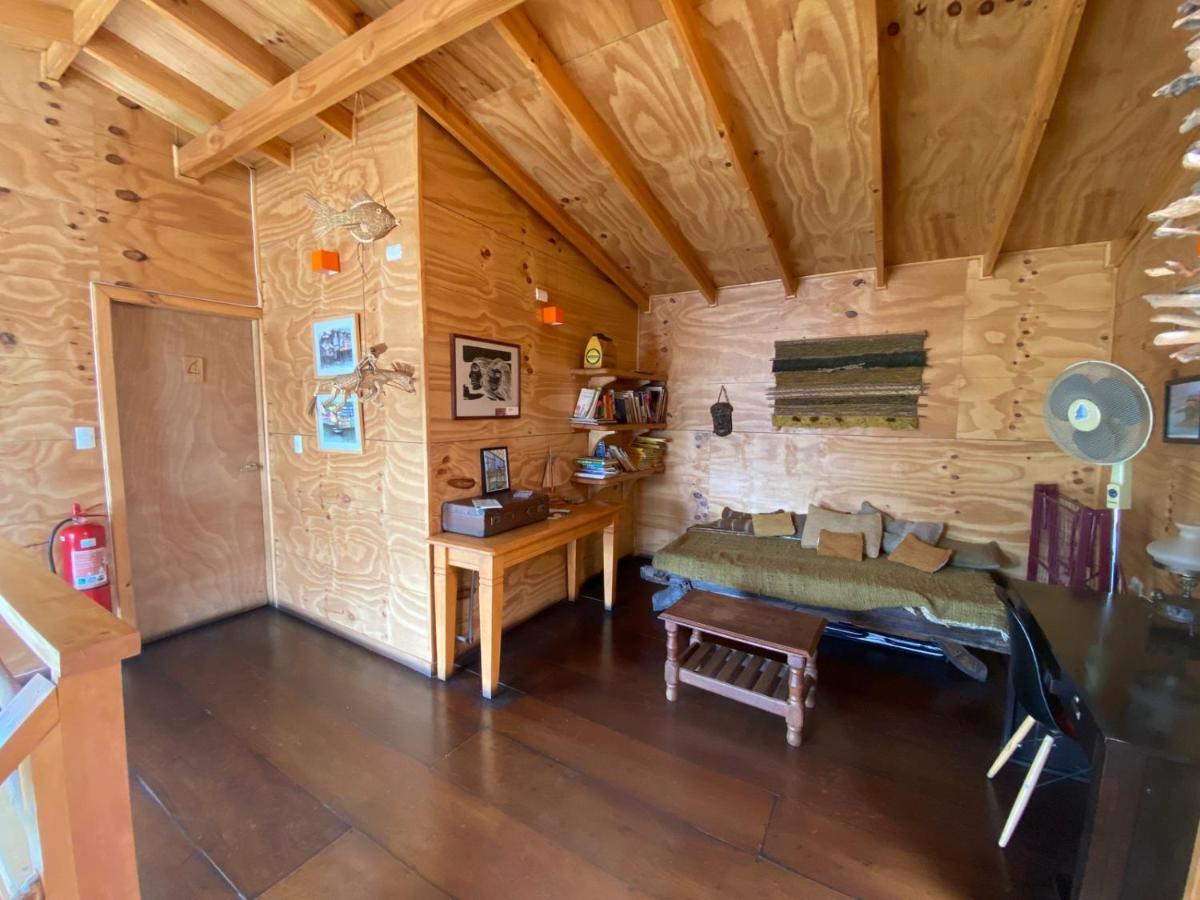Hostal Palafito Waiwen Кастро Экстерьер фото